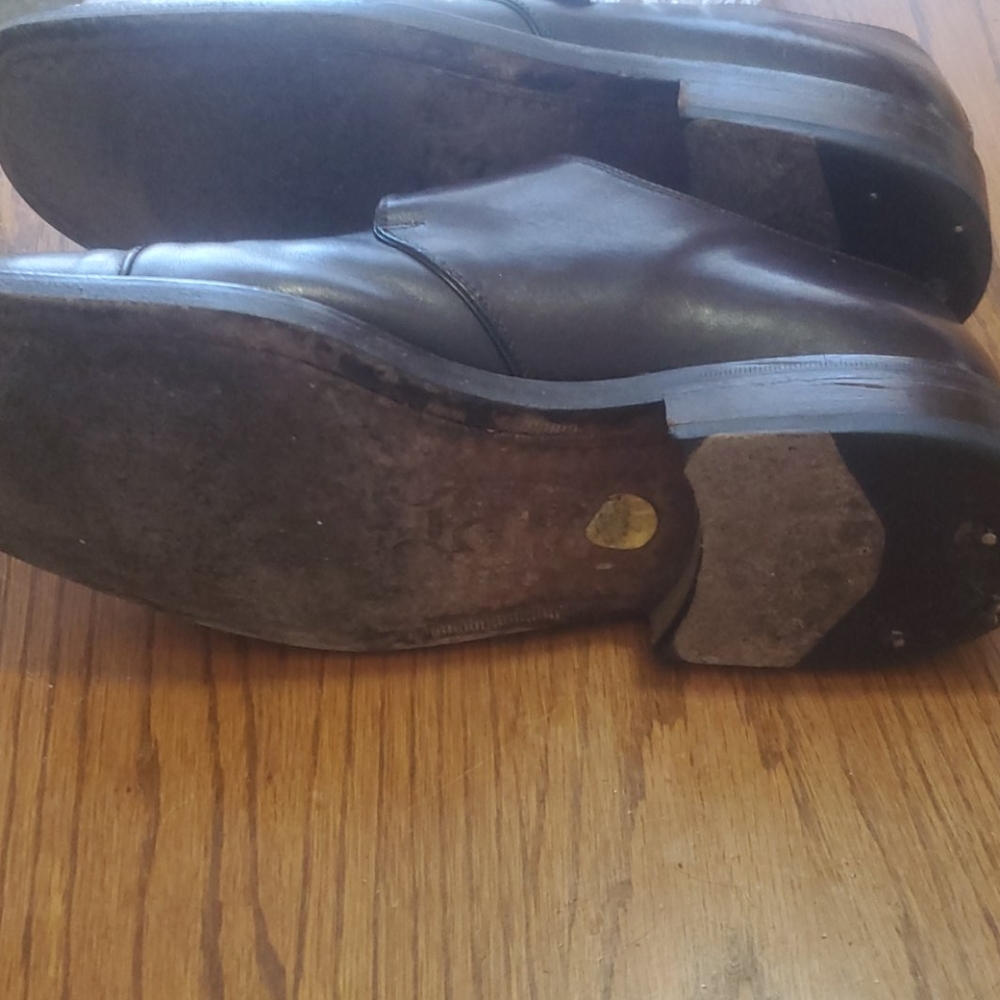Shoes - Picture 5 of 5